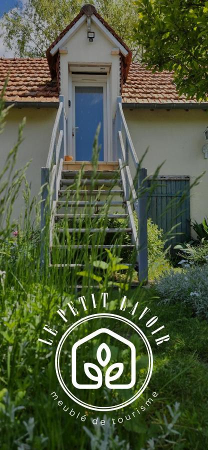 Le Petit Lavoir - Joli Studio A Mayet Exterior foto